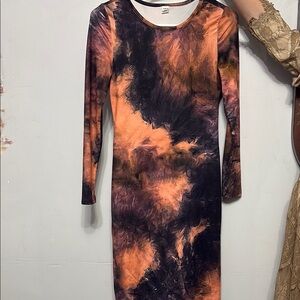 Tie-Dye Long Sleeve Dress